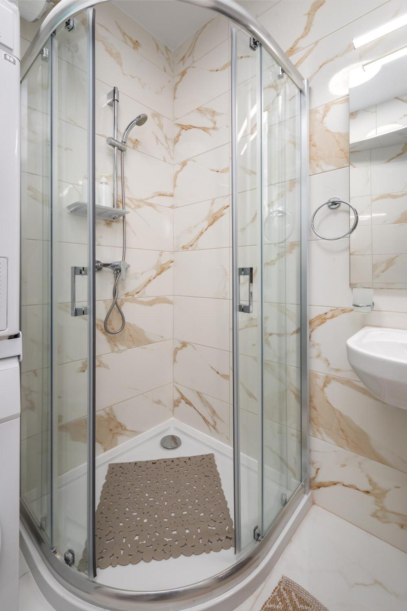 Modern 2Br Stylish Apartment With 2 Balconies - Close To St Julian'S & Sliema & Yacht Marina Pietà المظهر الخارجي الصورة
